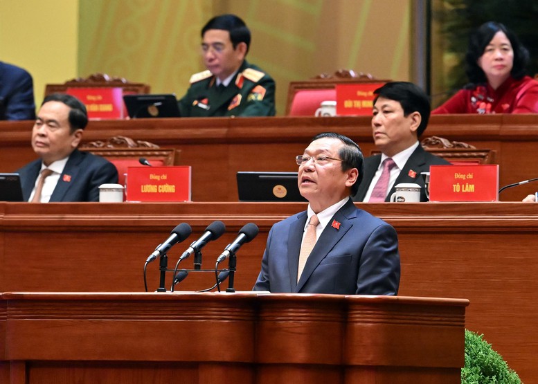 Công tác chính trị, tư tưởng phải 'đi trước mở đường, dẫn dắt và đóng vai trò chủ công'- Ảnh 1.