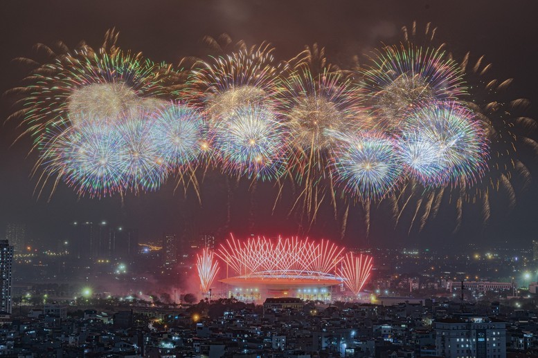 Chùm ảnh: Tổng duyệt bắn pháo hoa chào mừng Đại hội XIV của Đảng- Ảnh 5.