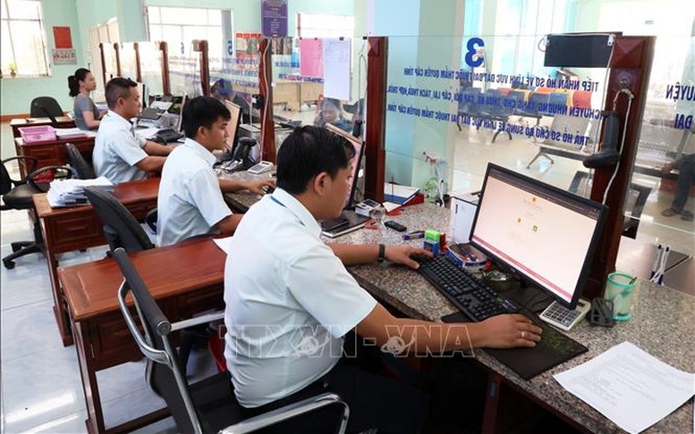 Không tham gia cấp ủy xã mới có được bảo lưu phụ cấp?