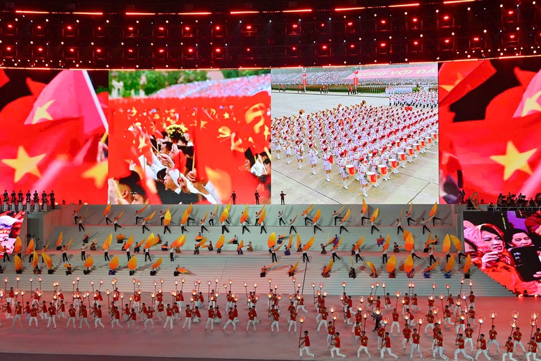 ‘Dưới lá cờ vẻ vang của Đảng’ chào mừng thành công Đại hội XIV của Đảng- Ảnh 10.