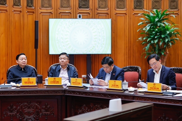 Thủ tướng: Khẩn trương hoàn thiện các báo cáo, tờ trình cấp có thẩm quyền về các dự án điện hạt nhân- Ảnh 3. Thủ tướng: Khẩn trương hoàn thiện các báo cáo, tờ trình cấp có thẩm quyền về các dự án điện hạt nhân- Ảnh 3.