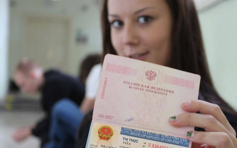 Triển khai miễn thị thực có thời hạn cho người nước ngoài thuộc diện đặc biệt cần ưu đãi