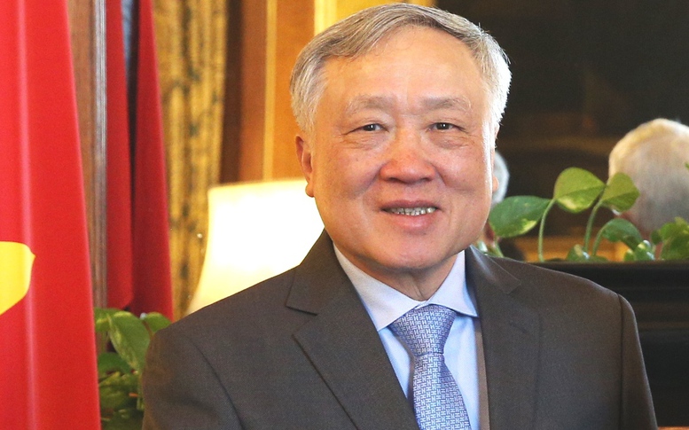 Phó Thủ tướng Thường trực Chính phủ Nguyễn Hoà Bình lên đường thăm làm việc tại Thụy Sĩ và Kazakhstan