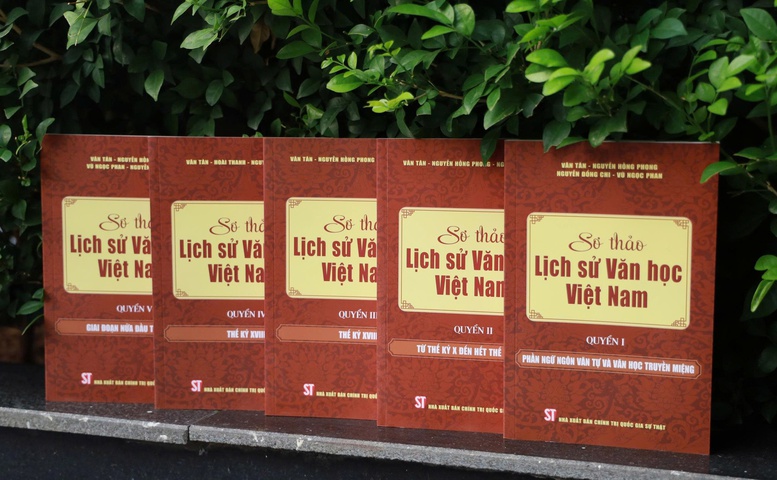 Sơ thảo lịch sử văn học Việt Nam: Khơi nguồn nội lực 
văn hóa dân tộc
- Ảnh 1.