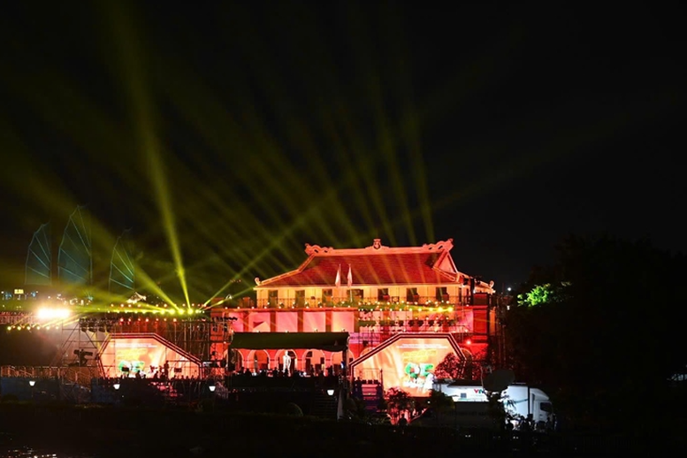 Lãnh đạo Đảng, Nhà nước dự cầu truyền hình kỷ niệm 85 năm Ngày Bác Hồ về nước trực tiếp lãnh đạo cách mạng Việt Nam- Ảnh 8.