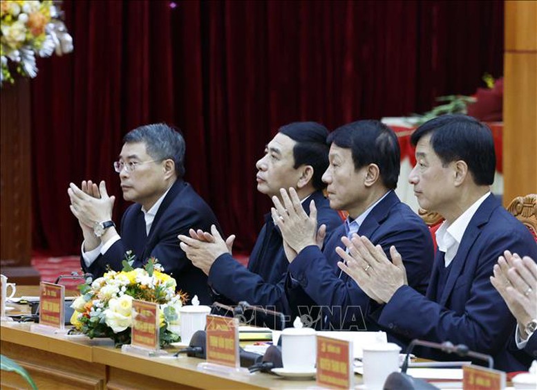 Tổng Bí thư: Cao Bằng sẽ biến lợi thế đặc thù thành động lực phát triển thực chất- Ảnh 4. Tổng Bí thư: Cao Bằng sẽ biến lợi thế đặc thù thành động lực phát triển thực chất- Ảnh 4.