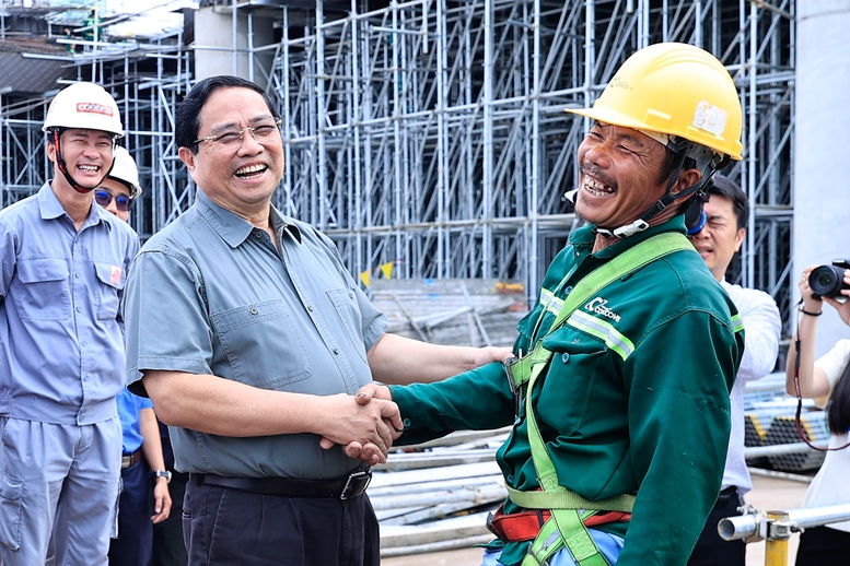 Thủ tướng: Thủ tướng: