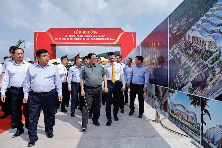 Thủ tướng: Thủ tướng: