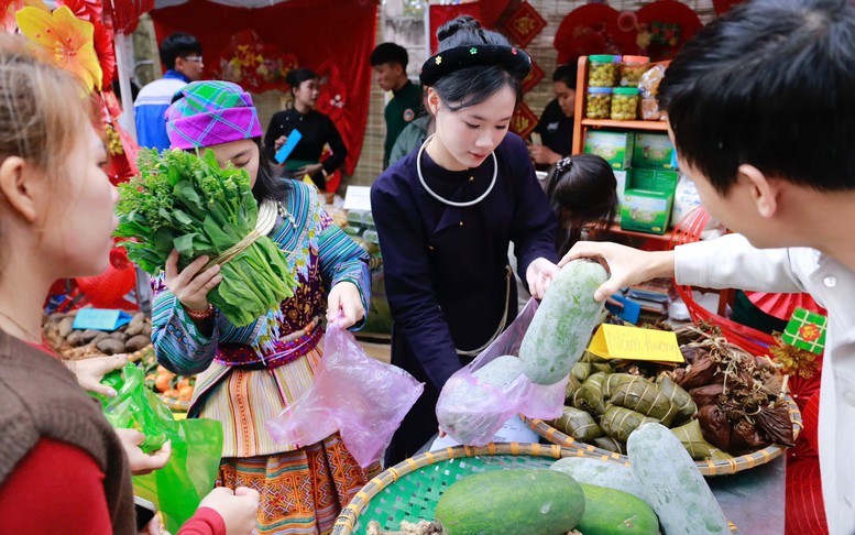 Bảo đảm đủ thực phẩm, giá cả ổn định, không để ùn ứ rác thải dịp Tết