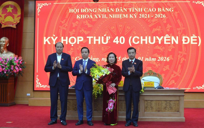 Phê chuẩn kết quả bầu chức vụ Phó Chủ tịch Ủy ban nhân dân tỉnh Cao Bằng