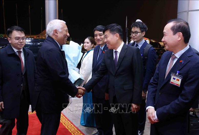 Chủ tịch Hội đồng châu Âu António Costa đến Hà Nội, bắt đầu thăm chính thức Việt Nam