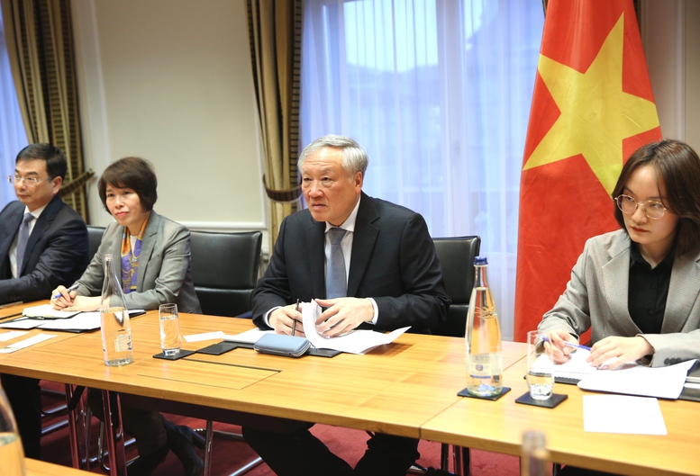 Việt Nam mong muốn tăng cường hợp tác với Thụy Sĩ trong phát triển trung tâm tài chính quốc tế- Ảnh 7.