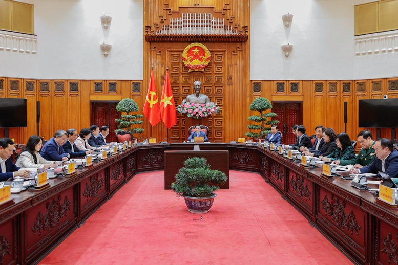 Thủ tướng chủ trì cuộc họp Thường trực Chính phủ về tình hình kinh tế-xã hội tháng 1- Ảnh 2.