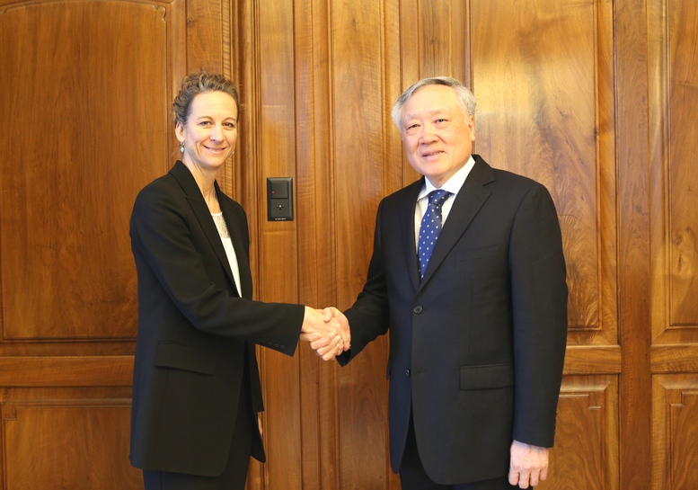 Việt Nam kêu gọi và luôn tạo môi trường thuận lợi cho các doanh nghiệp Thụy Sĩ sang hợp tác đầu tư, kinh doanh- Ảnh 1.