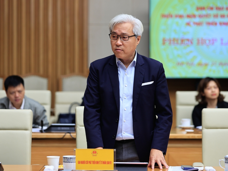 Thủ tướng: Xây dựng cơ chế giao việc lớn, việc khó, việc đột phá cho doanh nghiệp- Ảnh 12.