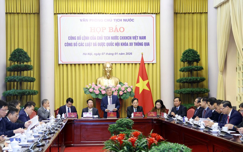 Công bố Lệnh của Chủ tịch nước về nhiều luật mới liên quan đến giáo dục, báo chí