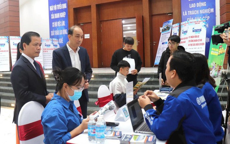 Ban hành 5 thủ tục hành chính về lĩnh vực việc làm- Ảnh 1. Ban hành 5 thủ tục hành chính về lĩnh vực việc làm- Ảnh 1.