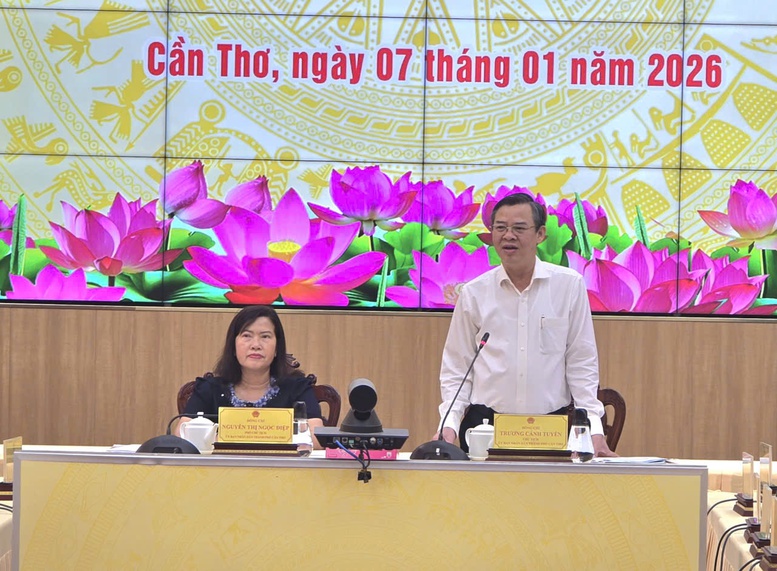 Ngành y tế Cần Thơ trước 'bài toán lớn' về nhân lực, tài chính và chất lượng phục vụ- Ảnh 2.