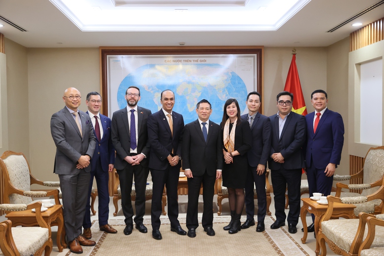 Phó Thủ tướng Hồ Đức Phớc tiếp Tổng Giám đốc Tập đoàn Prudential- Ảnh 3. Phó Thủ tướng Hồ Đức Phớc tiếp Tổng Giám đốc Tập đoàn Prudential- Ảnh 3.