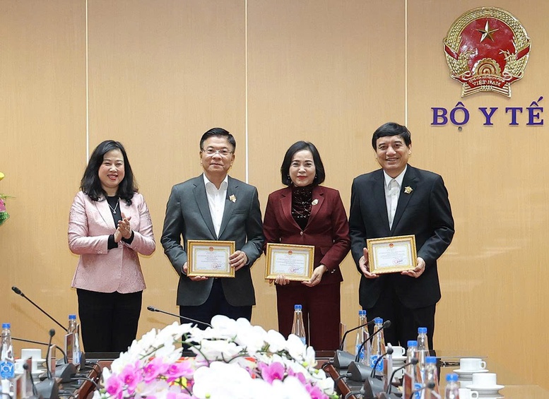 Hoàn thiện thể chế y tế: Dấu ấn năm 2025 với 4 văn bản quan trọng- Ảnh 1.