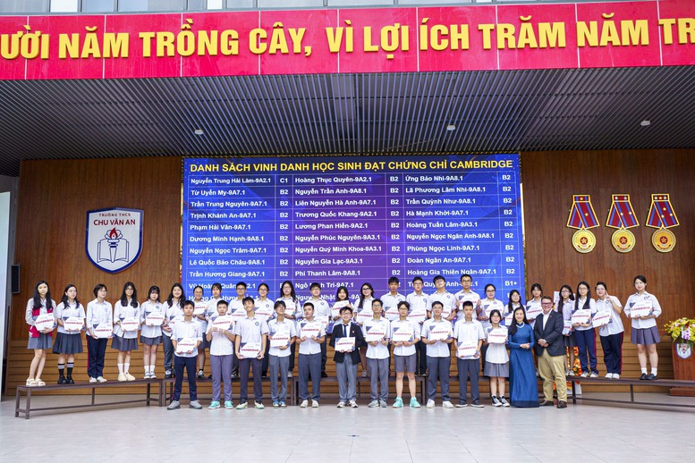 Đưa tiếng Anh thành ngôn ngữ thứ hai trong trường học: Khuyến khích các mô hình xã hội hóa minh bạch- Ảnh 2. Đưa tiếng Anh thành ngôn ngữ thứ hai trong trường học: Khuyến khích các mô hình xã hội hóa minh bạch- Ảnh 2.