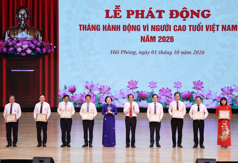 Phó Thủ tướng Phạm Thị Thanh Trà: Đổi mới tư duy về công tác người cao tuổi, thích ứng với già hóa dân số- Ảnh 4.