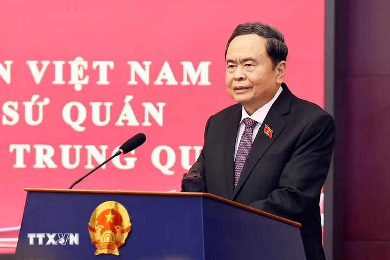 Chủ tịch Quốc hội Trần Thanh Mẫn gặp gỡ cộng đồng kiều bào tại Trung Quốc- Ảnh 2.