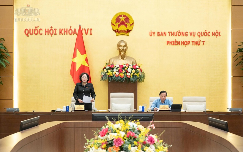 Ủy ban Thường vụ Quốc hội cho ý kiến về báo cáo kinh tế - xã hội