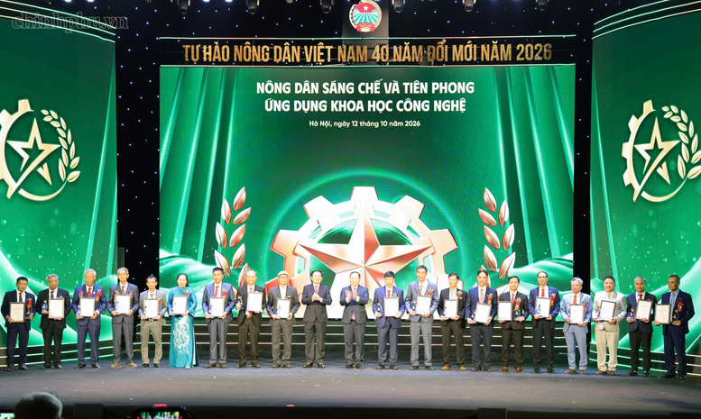 Vinh danh 96 gương mặt nông dân tiêu biểu trong 40 năm Đổi mới- Ảnh 5.