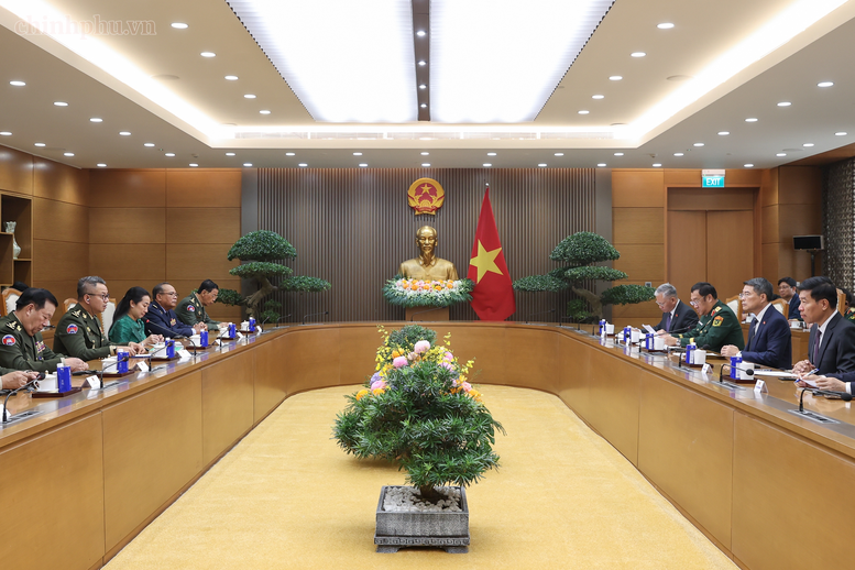 Thủ tướng Lê Minh Hưng: Tạo điều kiện thuận lợi nhất cho hợp tác giữa Quân đội Việt Nam và Campuchia- Ảnh 2.