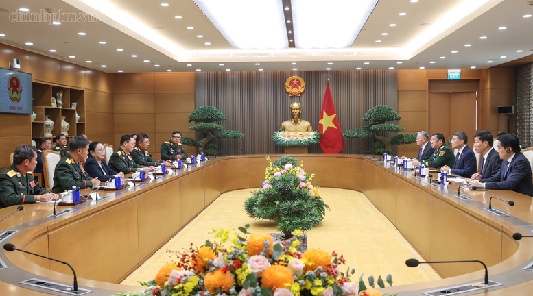 Thủ tướng Lê Minh Hưng tiếp Phó Thủ tướng, Bộ trưởng Quốc phòng Lào- Ảnh 2.