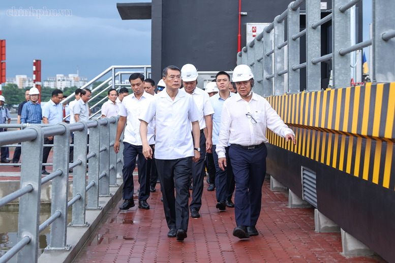 Thủ tướng kiểm tra dự án kiểm soát ngập cho 6,5 triệu dân TPHCM sắp hoàn thành- Ảnh 2.