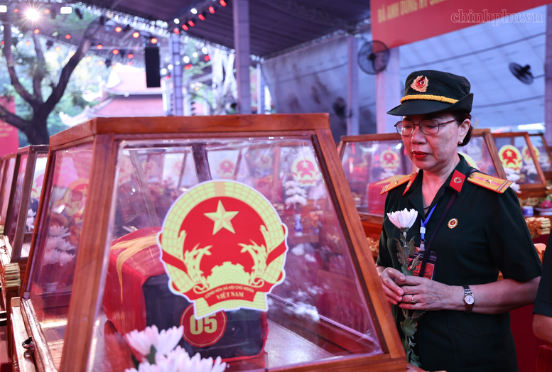 Cầu siêu cho anh linh 731 liệt sĩ trước giờ truy điệu, an táng- Ảnh 9.