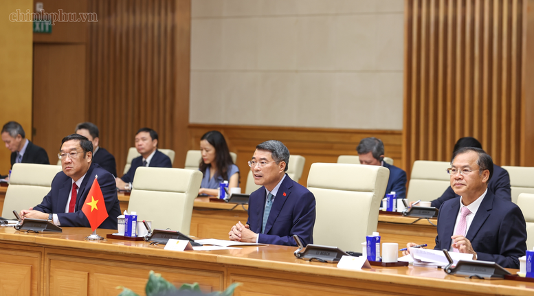 Lào quyết tâm cùng Việt Nam gìn giữ, vun đắp và phát huy mối quan hệ hữu nghị vĩ đại- Ảnh 4.