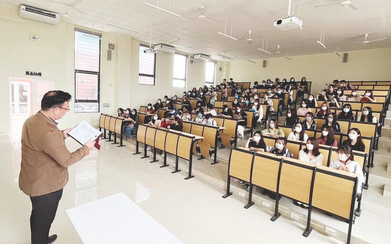 Thời gian đi học có tính hưởng phụ cấp thâm niên nhà giáo?