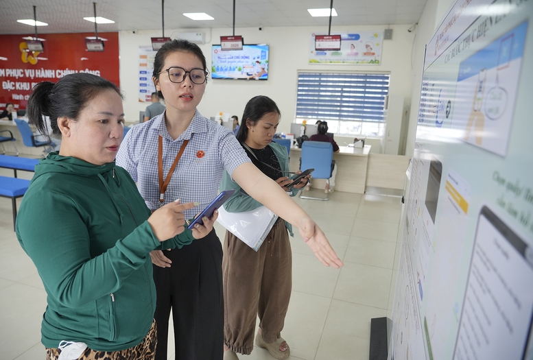 Phú Quốc: Tận tình gỡ hồ sơ khó, đặt mục tiêu dân chờ không quá 30 phút- Ảnh 2.