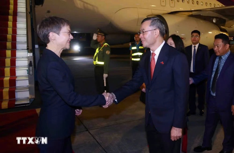 Thủ tướng Công quốc Liechtenstein Brigitte Haas đến Hà Nội, bắt đầu thăm chính thức Việt Nam- Ảnh 1.