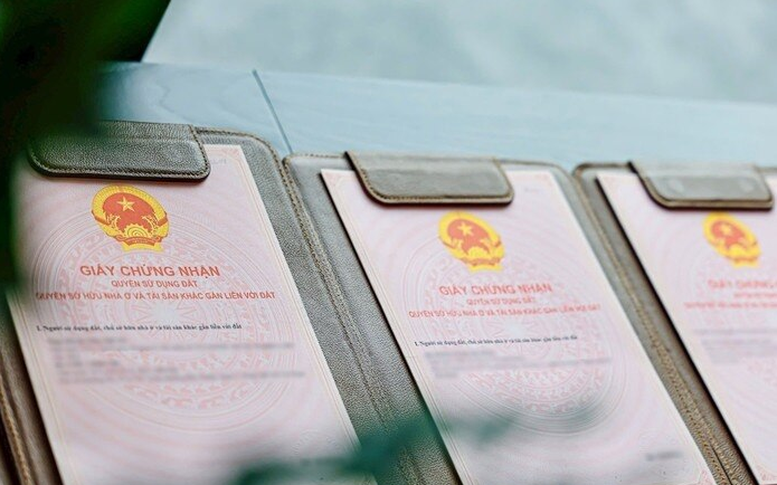 UBND cấp tỉnh quy định thủ tục thu hồi, cấp lại sổ đỏ