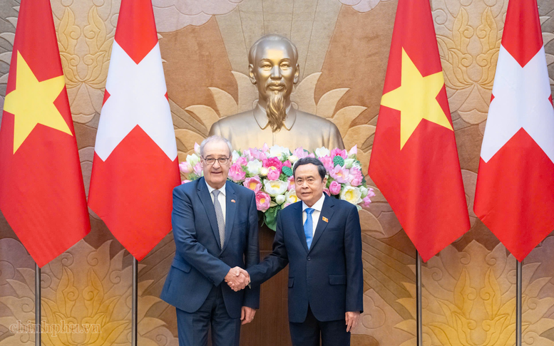 Chủ tịch Quốc hội Trần Thanh Mẫn hội kiến Tổng thống Liên bang Thụy Sĩ