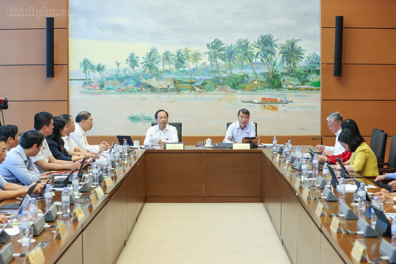 Thủ tướng: Kiên định kiểm soát lạm phát để người dân được hưởng thành quả từ tăng trưởng- Ảnh 1.