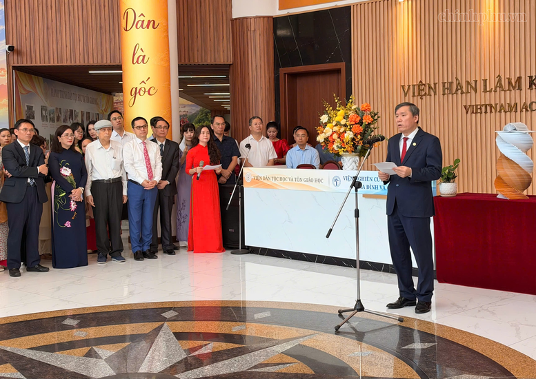 Khai mạc Không gian trưng bày thành tựu nghiên cứu khoa học về con người và cộng đồng- Ảnh 1.