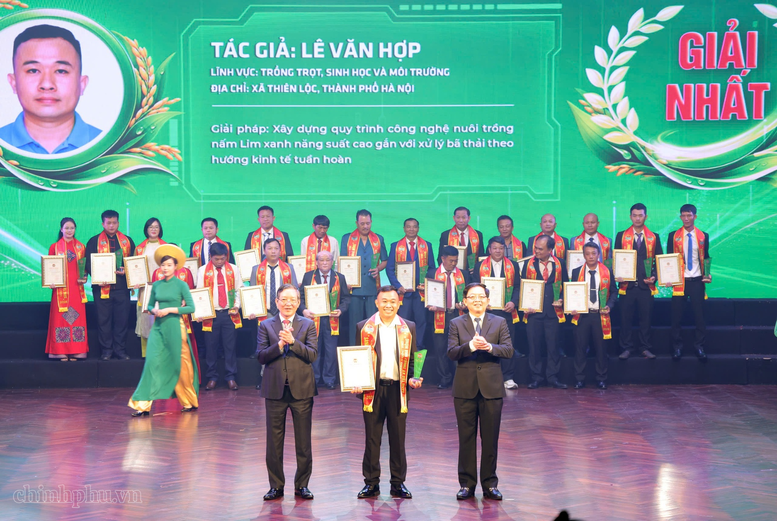 Tôn vinh 42 nhà khoa học của nhà nông, trao 24 giải nông dân sáng tạo- Ảnh 4.