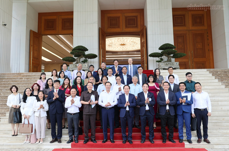 Phó Thủ tướng Lê Tiến Châu đối thoại với doanh nghiệp trong lĩnh vực giáo dục và đào tạo- Ảnh 10.