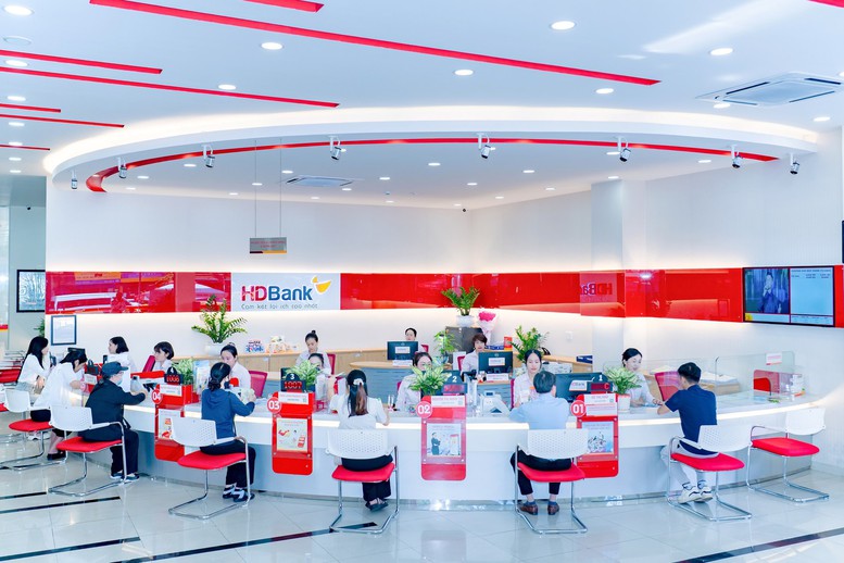 HDBank triển khai gói tín dụng 10.000 tỷ đồng, giảm lãi suất 1,5%/năm hỗ trợ doanh nghiệp- Ảnh 1.