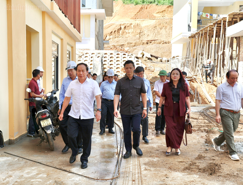 Phó Thủ tướng Lê Tiến Châu kiểm tra thực địa trường nội trú liên cấp tại tỉnh Quảng Trị- Ảnh 1.