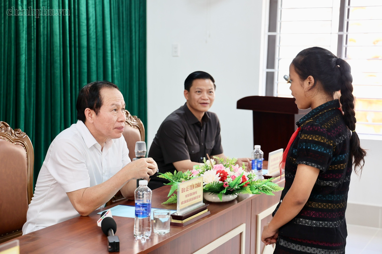 Phó Thủ tướng Lê Tiến Châu kiểm tra thực địa trường nội trú liên cấp tại tỉnh Quảng Trị- Ảnh 8.