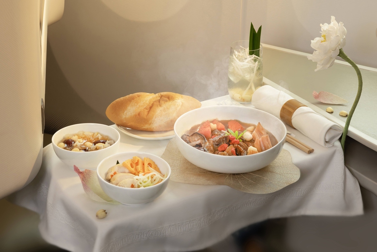 Vietnam Airlines được vinh danh tại World Culinary Awards, góp phần nâng tầm ẩm thực Việt- Ảnh 2.