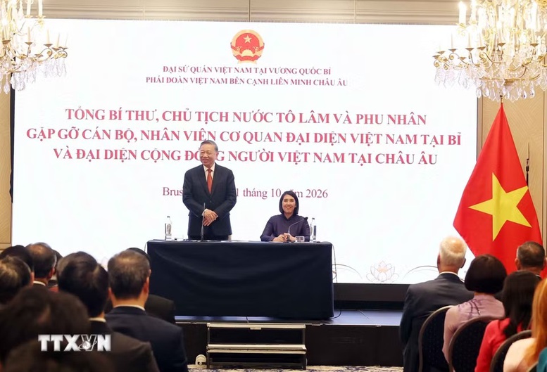 Tổng Bí thư, Chủ tịch nước Tô Lâm và Phu nhân gặp đại diện cộng đồng người Việt Nam tại châu Âu- Ảnh 2.