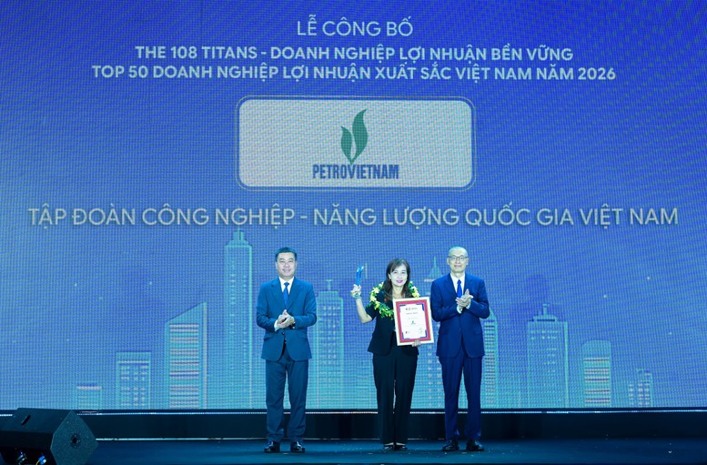 Petrovietnam lần thứ 7 dẫn đầu Top 500 doanh nghiệp lợi nhuận tốt nhất Việt Nam- Ảnh 1.