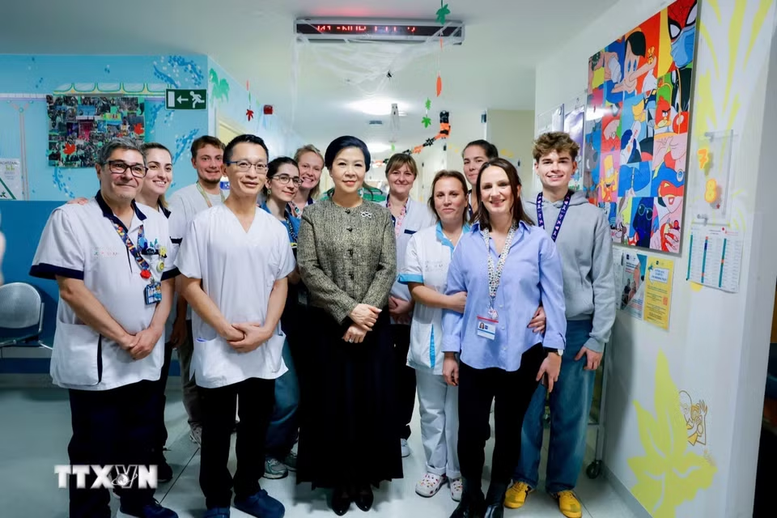 Phu nhân Tổng Bí thư, Chủ tịch nước Tô Lâm thăm mô hình bệnh viện-trường học cho trẻ em tại Bỉ- Ảnh 2.